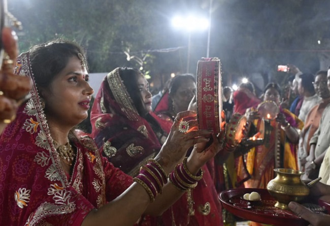 bhopal, Married women ,Karva Chauth puja