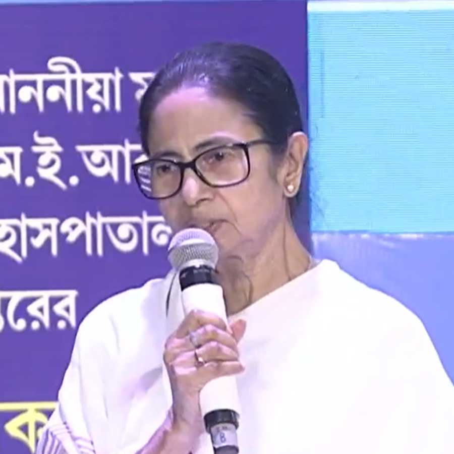 kolkata, Mamata Banerjee, bizarre statement  