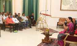 गवर्नर आनंदीबेन