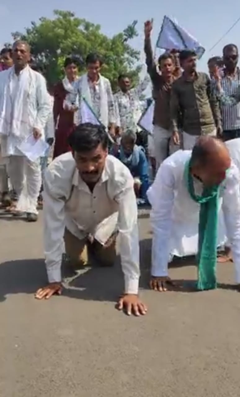 rajgarh, Unique demonstration, compensation