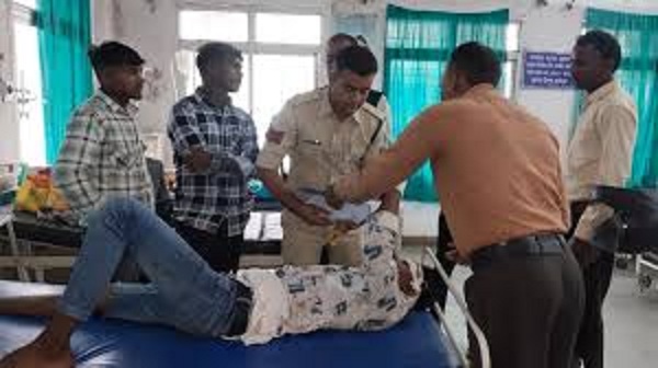 dindori, Head-on collision  , two dead