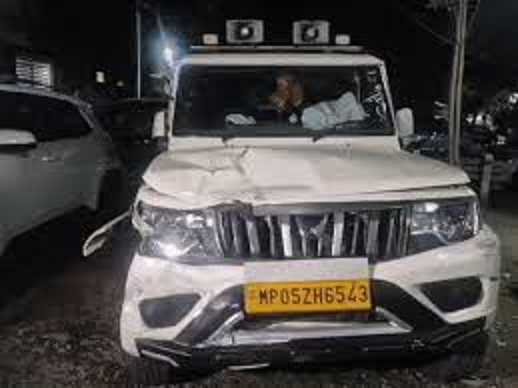 bhopal,  speeding Bolero ,collided with vehicles 