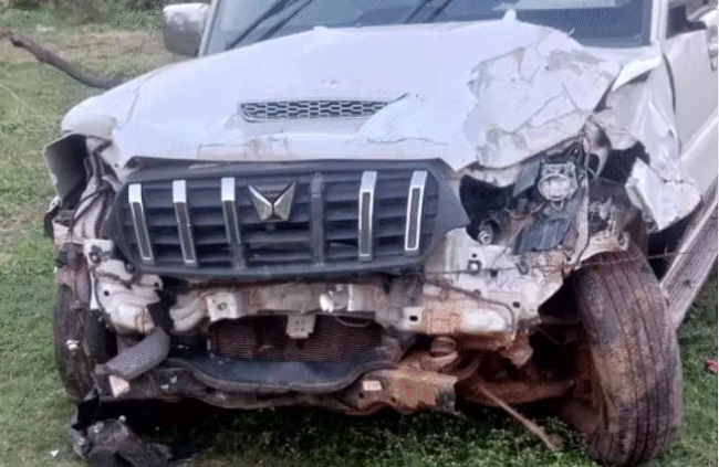 rewa, Uncontrolled Scorpio crushes , 4 killed