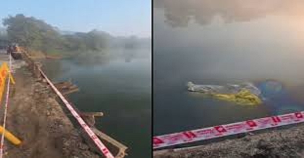 mandla,  truck loaded , bridge and fell 