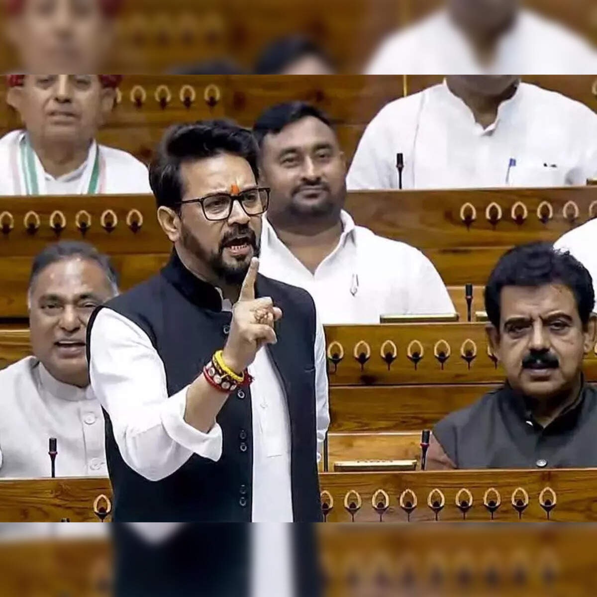 Dehli , lok sabha , Uproar , Karthigai Deepam , controversy, Anurah Thakur 