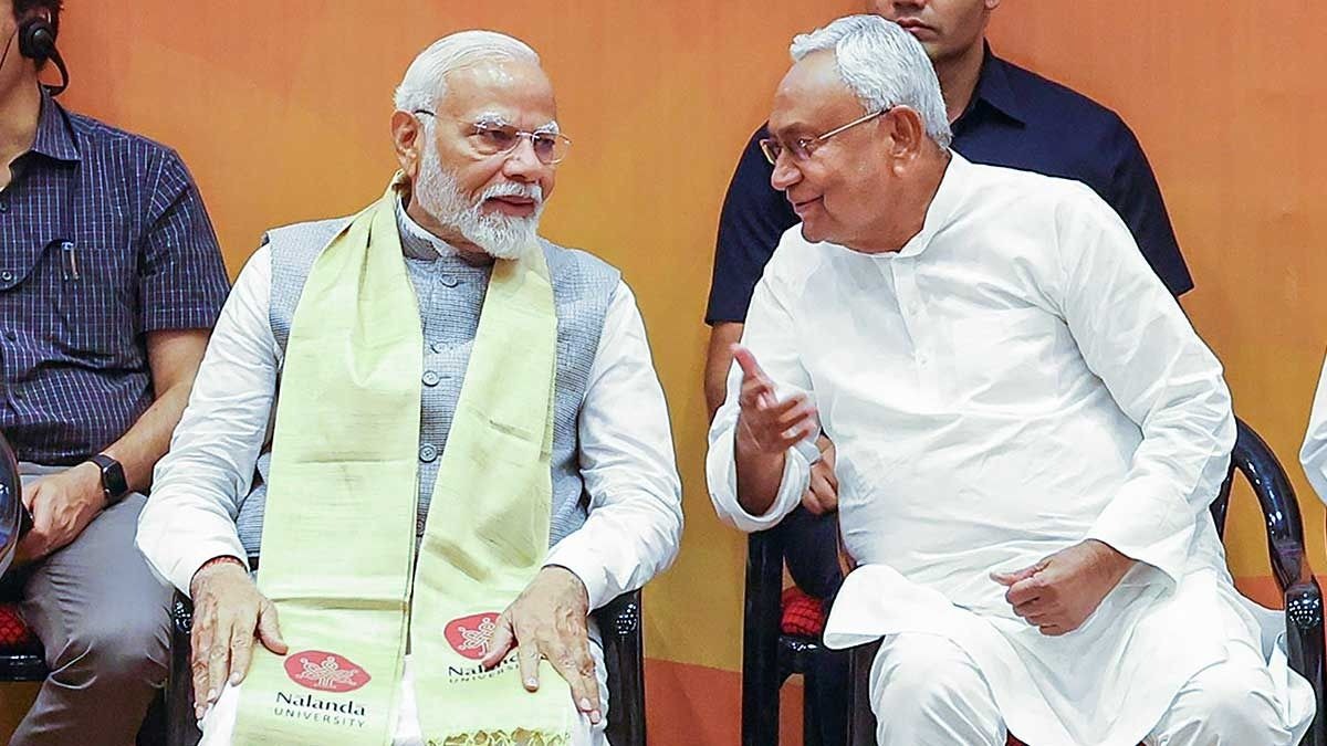 Nitish Kumar, meets PM Modi ,after hijab controversy, sparks political 