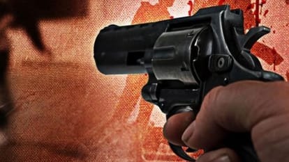 Bihar ., Nalanda thread factory dispute: Youth seriously injured, firing