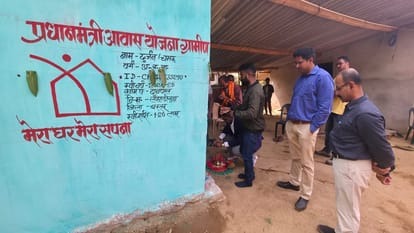 Assam officials visit Bastar ,adopt rural development model