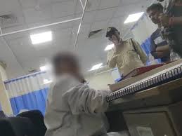  bhopal, Fraud, posing, doctor, Hamidia, Hospital