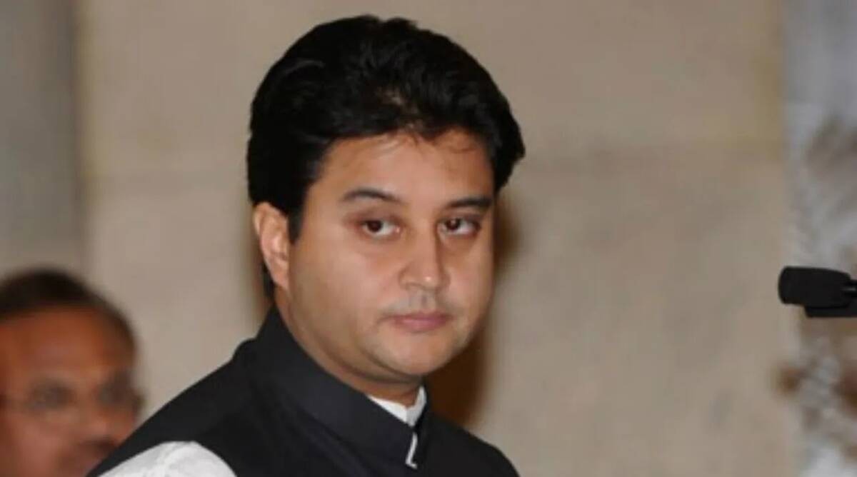 Scindia,humorous style made,difficult ,control laughter,gathering.