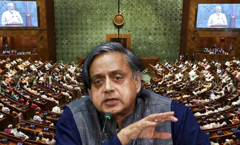 Dehli ,  Shashi Tharoor