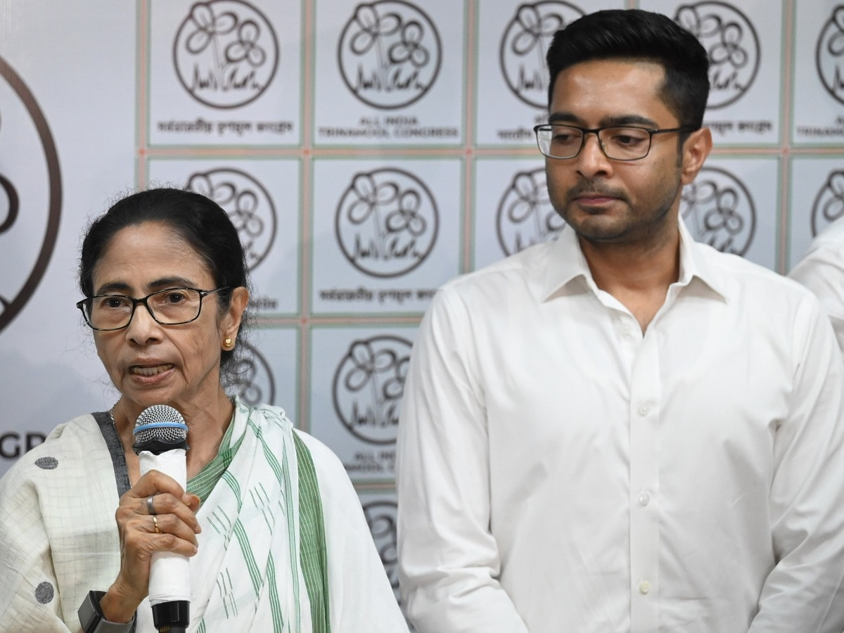 Controversy , Bengal, appointment , Leader , Opposition, TMC, Assembly Secretariat face off