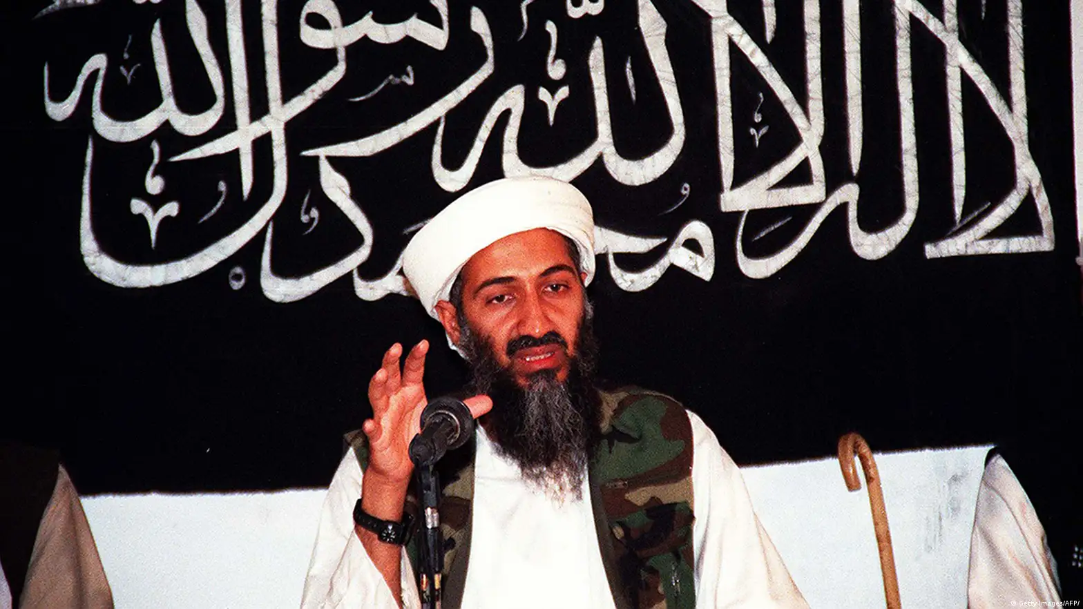 FiringWhite House, sparks. attackercalls himself, real Osama bin Laden