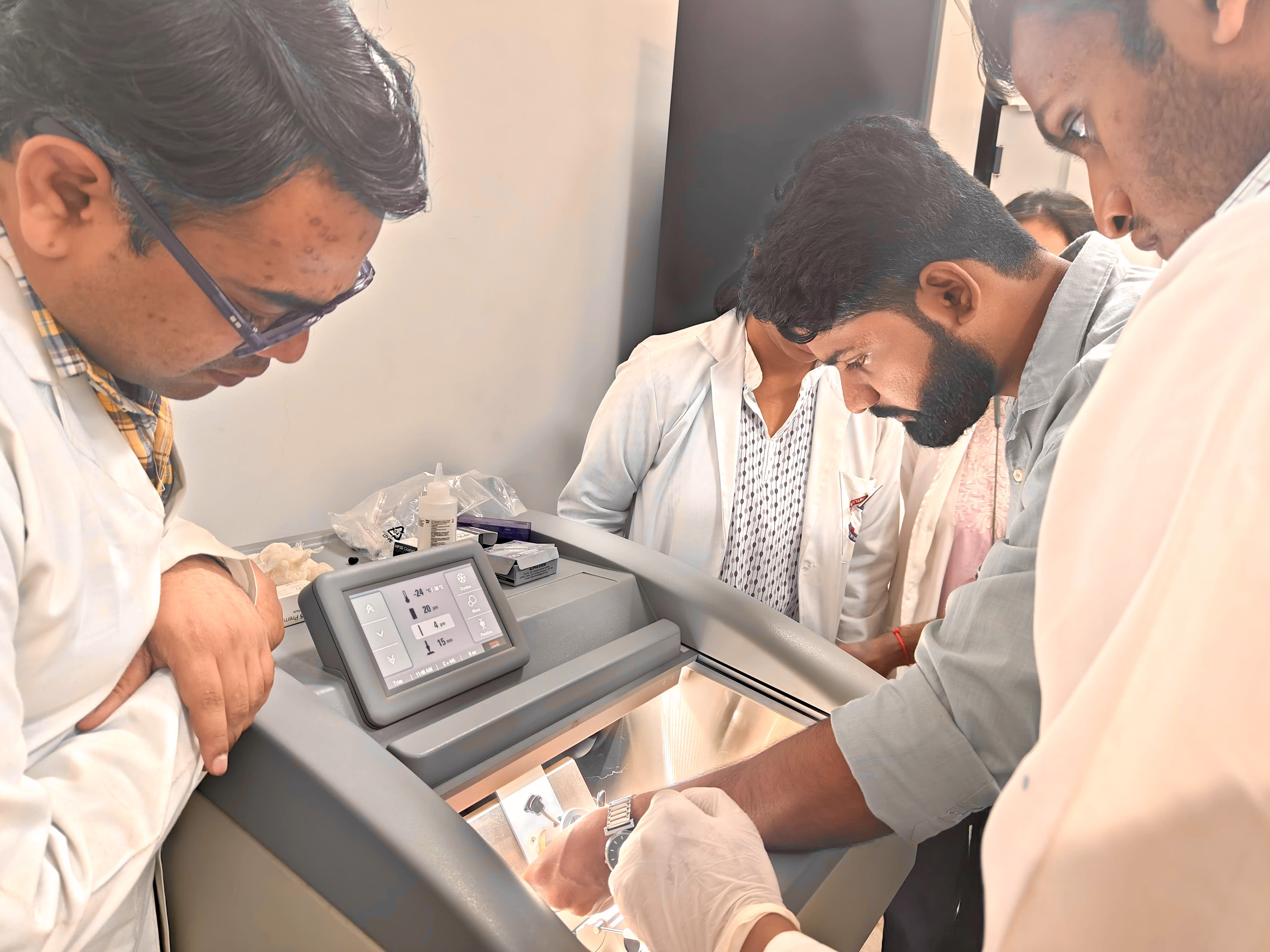  campaign,t cancer , Vidisha, 4,000 people , screened.