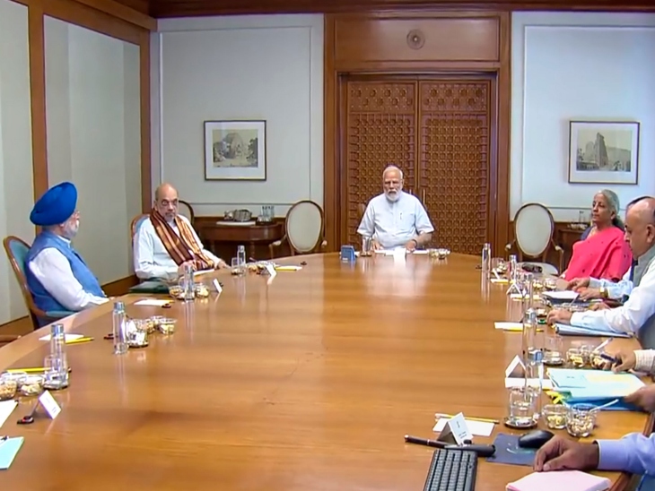 Union Cabinet meeting , intensifies; new allies may get a berth.