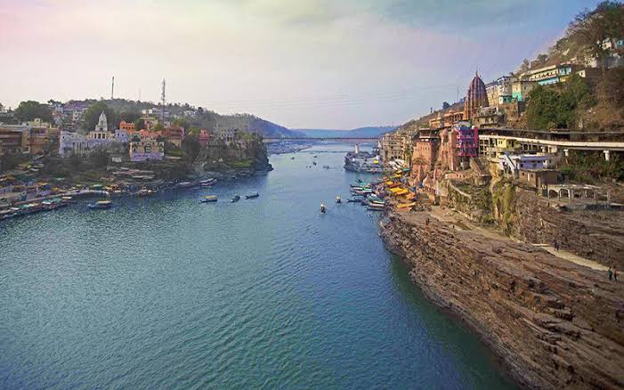 Omkareshwar-Mamleshwar temple,  public intensify, community , saints 