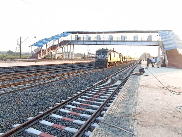 Manmad-Indore ,rail project , land acquisition,MP , Maharashtra.
