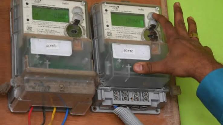 Electricity bills,  summer; number ,consumers excluded , MP.