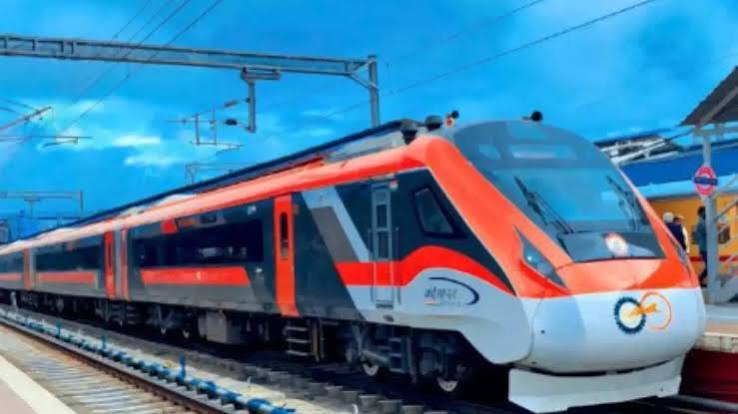  Vande Bharat Express,  Bhopal and Lucknow,  8 hours.