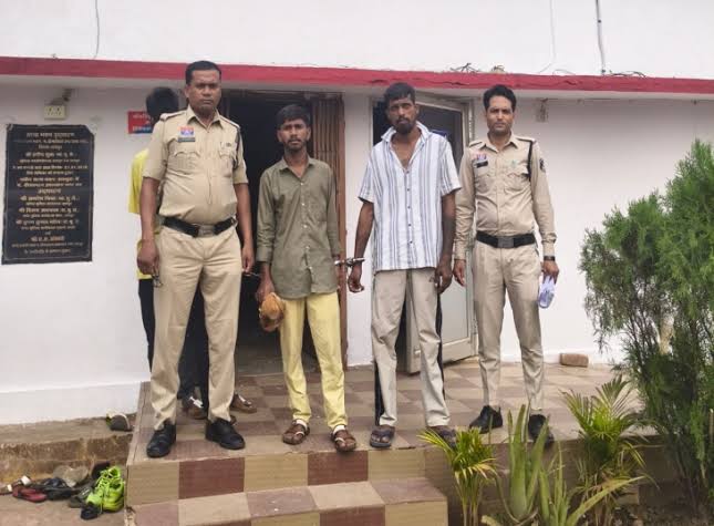 Two cunning vehicle ,thieves arrested,Raipur