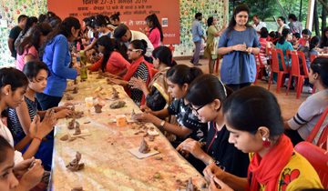 मिट्टी की गणेश प्रतिमाएँ