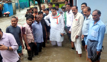 जनसम्पर्क मंत्री श्री पी.सी. शर्मा 