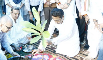 मुख्यमंत्री श्री कमल नाथ