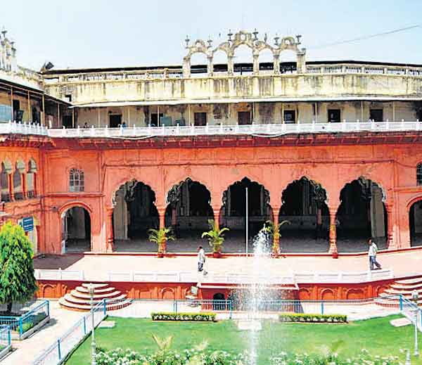 भोपाल में  42 वार्डों महिलाओं के लिए