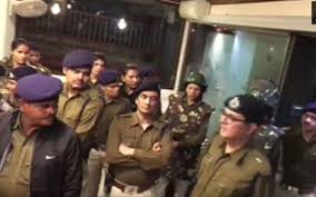 indore, Police raids, five places, Honeytrap case 