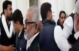 bhopal, Higher education minister, jitu patwari, beats worker, video goes viral