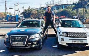 नशेड़ी  रईसजादों को पुलिस ने दबोचा