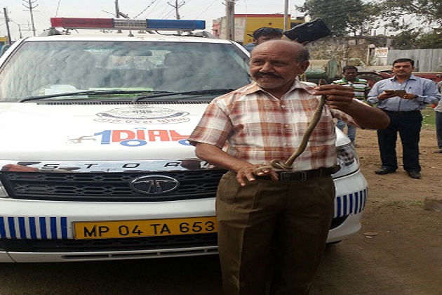 पुलिस को पड़ी मदद की जरूरत