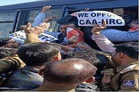 jabalpur, Youth Congress workers, arrested, show black flag, Union Home Minister arrives