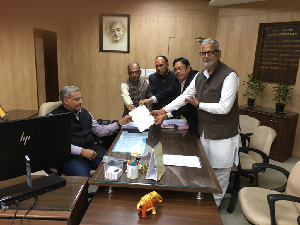 bhopal, Congress submits memorandum, state election commissioner, body election ballot