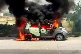 khargon, Fire driver, moving car saved , jumping