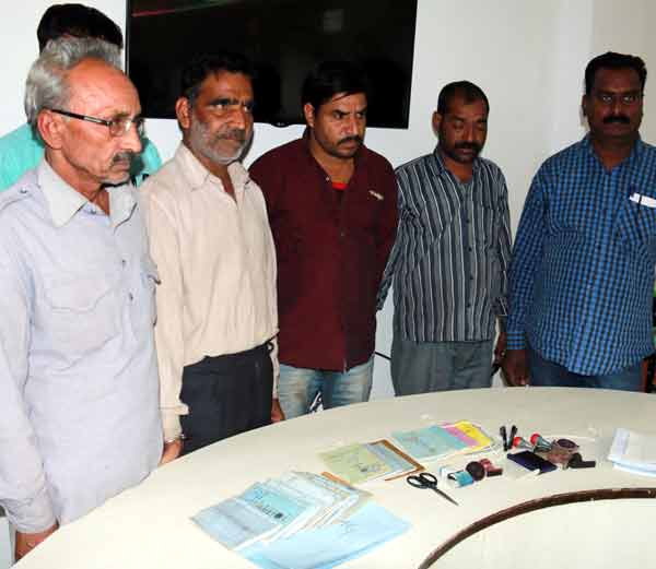 10 सालों से 500 बदमाशों की करवाई फर्जी जमानत।