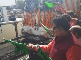 indore,  Kashi-Mahakal Express, reached Indore, came back ,amidst strong welcome protest