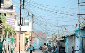 शहर में रोजाना हो रही 45 फीसदी बिजली चोरी