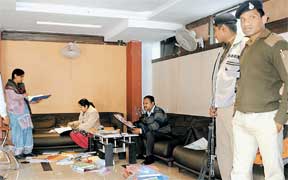 बिल्डर अग्रवाल और राजू की हार्डडिस्क खोलेगी राज