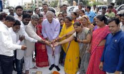 कोलार रोड के  मेनिट चौराहे पर सुलभ काम्पलेक्स का भूमि-पूजन