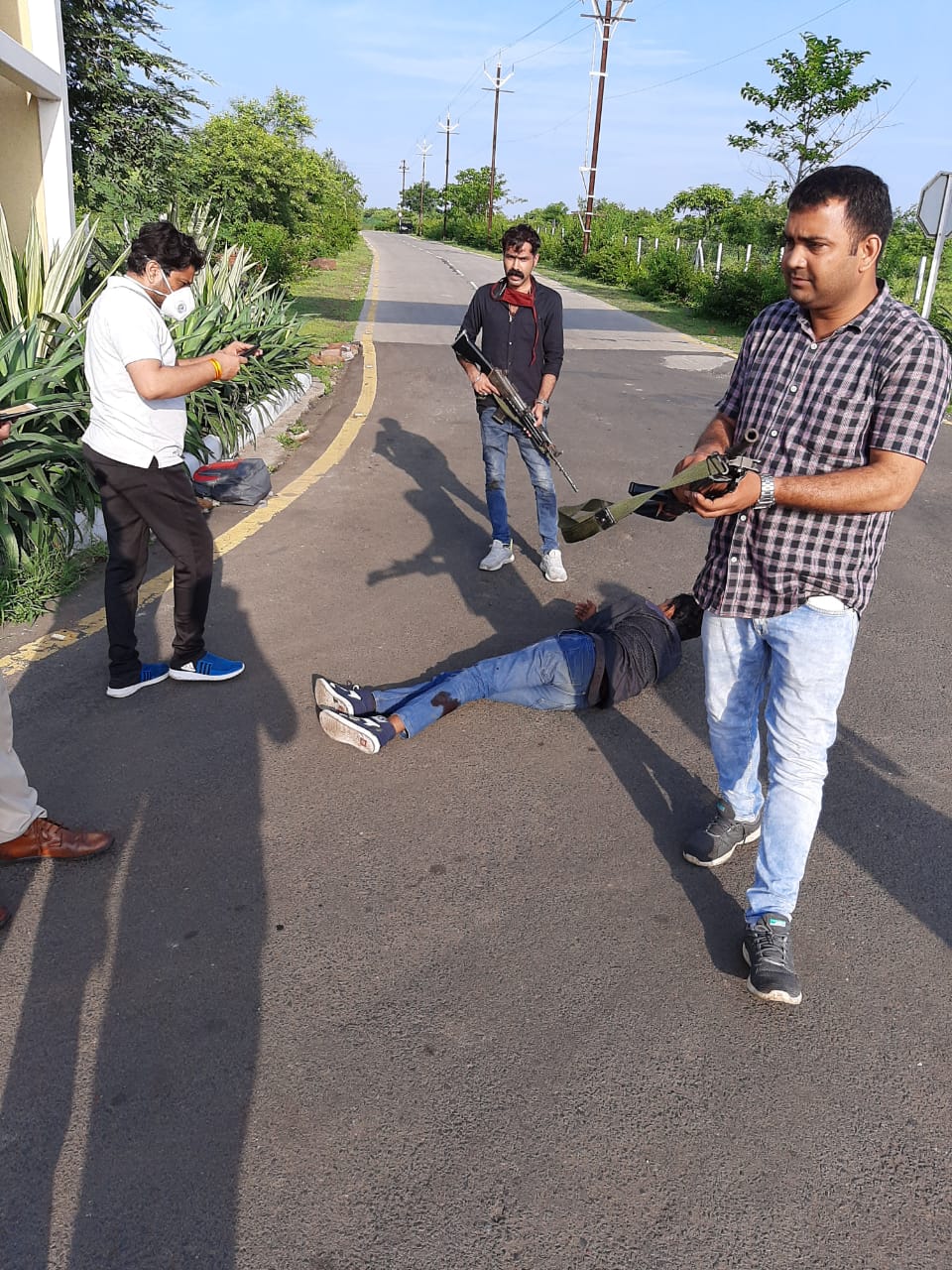 bhopal, 25 thousand rewarded, crook arrested, police encounter