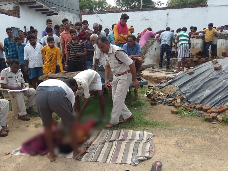 bhind, Father jumps,well , three daughters, death of three, search for father continues