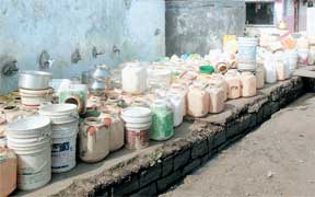 पानी को तरस रही कोलार की आबादी