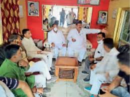 murena, PHE Minister ,Aindal Singh, reached house , former MLA Mudgal