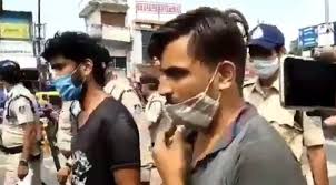 Jabalpur, Gunda brutally ,beating auto driver, arrested, police took out procession