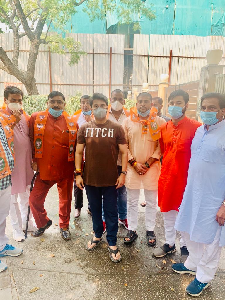 bhopal,Shock to Congress, Youth Congress Secretary, BJP membership