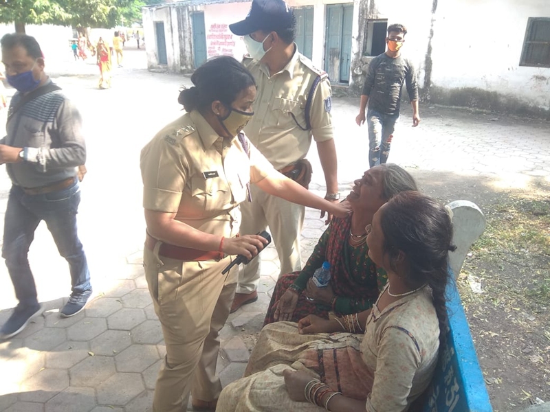 Ujjain, High speed dumper ,collides with family , bike riders