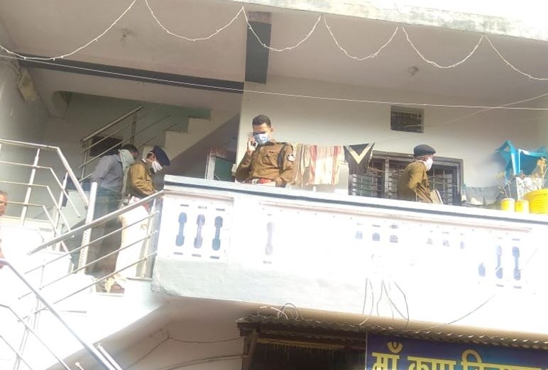 Ratlam, Dead body ,parents, daughter found , house, fear of murder