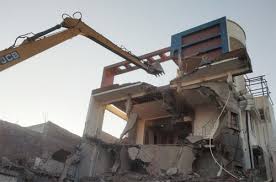 Indore, Bulldozer fired, illegal possession , Bhumafia Chhabu , Gunday Manohar Verma