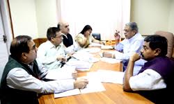 पाँच साल कॉलेज चलाने वालों को ही यूनिवर्सिटी